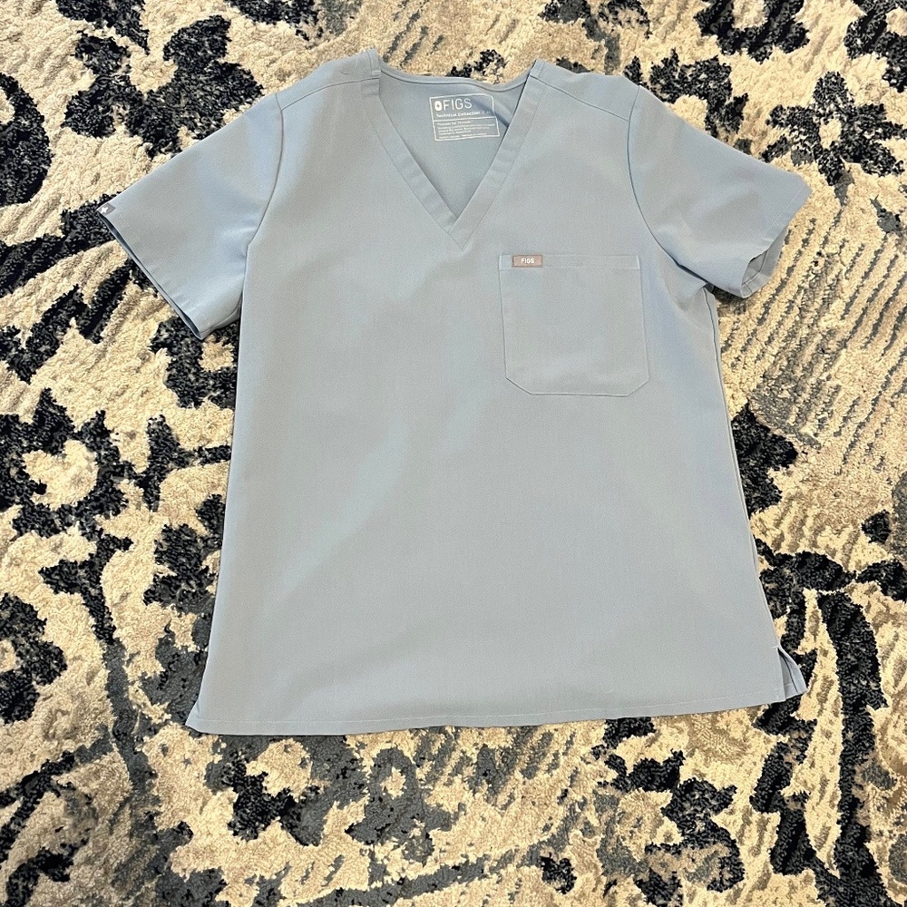 Catarina One-Pocket Scrub Top (Dusty Blue)